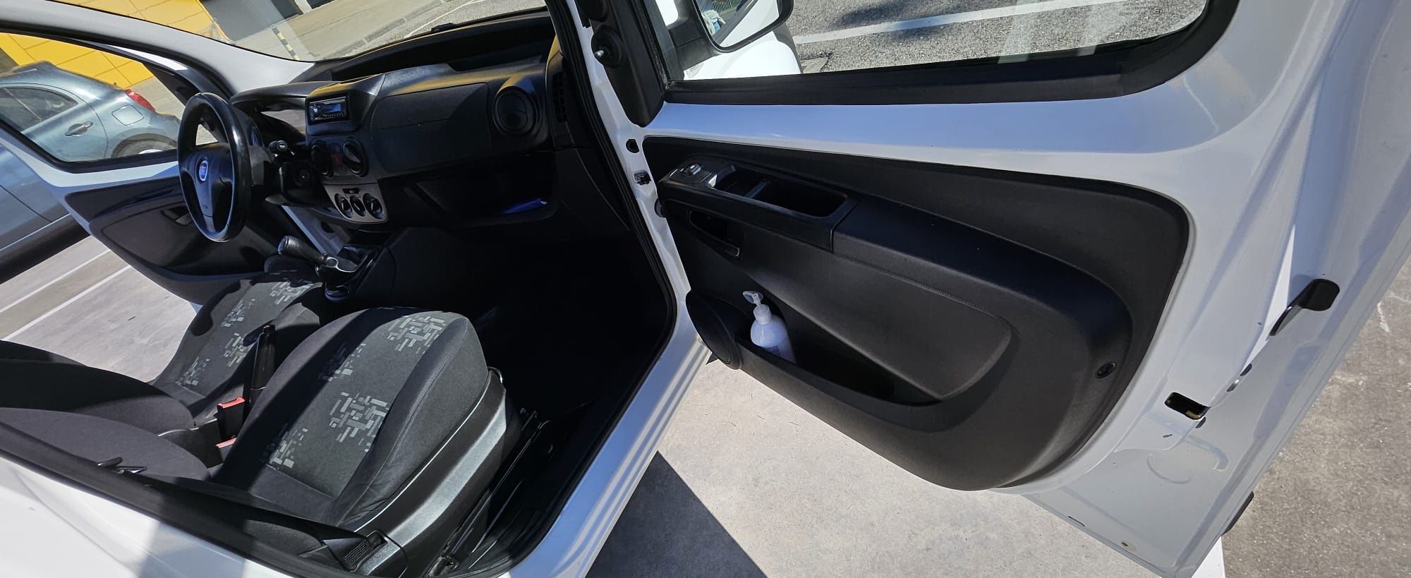 Fiat Fiorino 2015 com ar condicionado