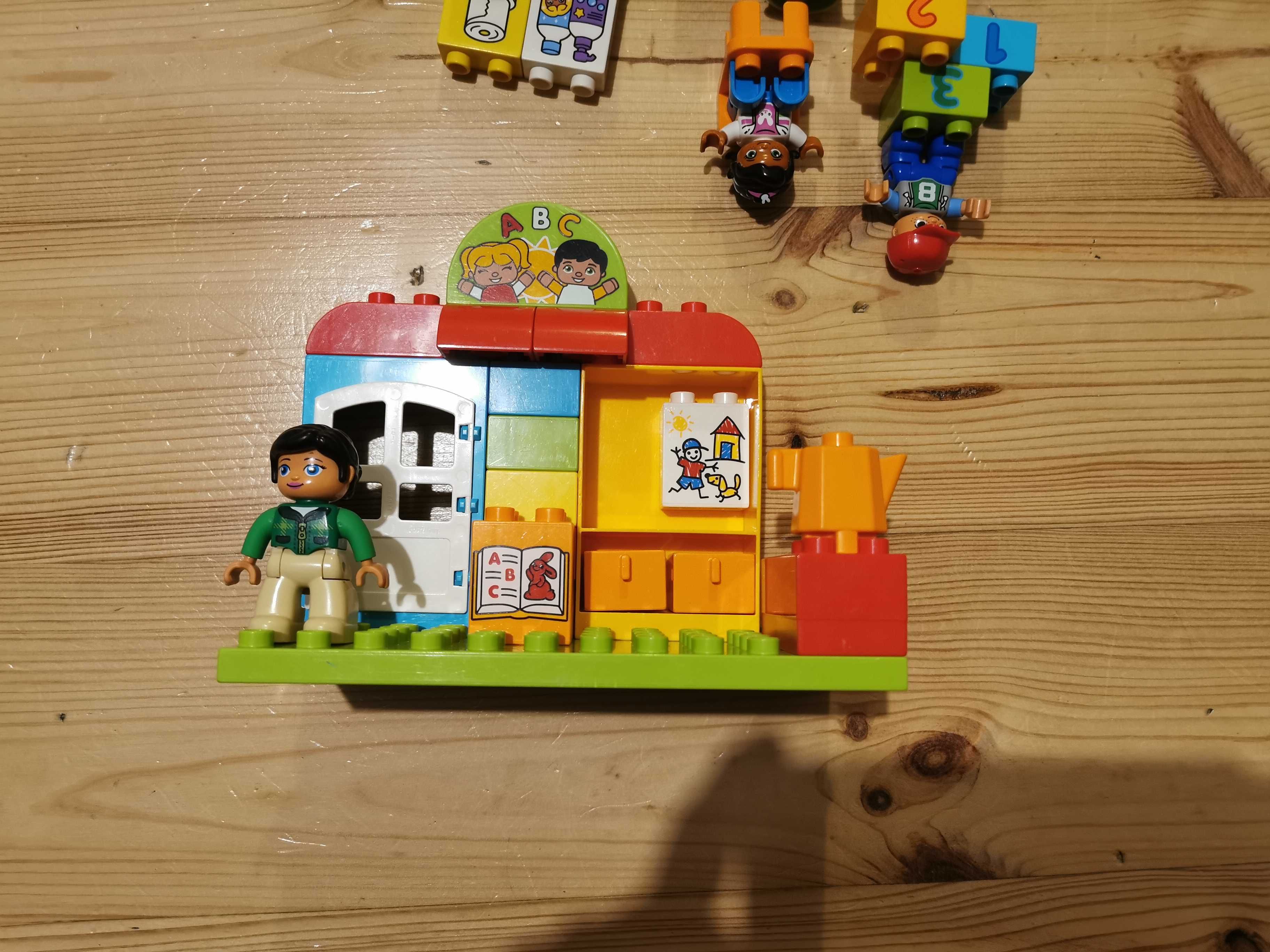 Lego duplo przedszkole 10833