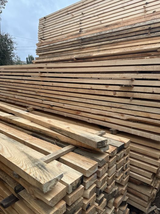 Стропила 50*200*6000мм в наличии и по заказ. Доска обрезная с доставко