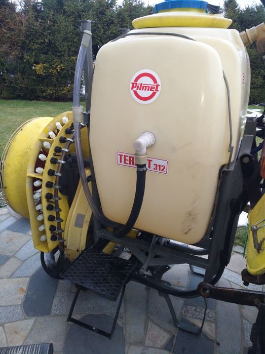 Opryskiwacz sadowniczy zawieszany Pilmet Termit 312