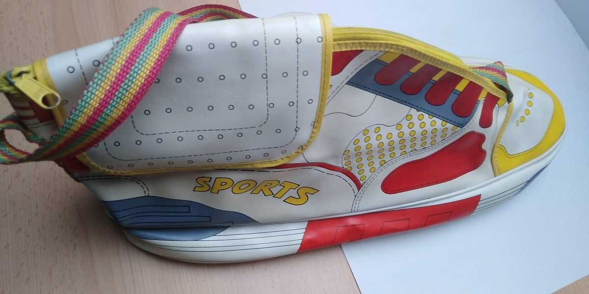 Torba sportowa na ramię ,,But"