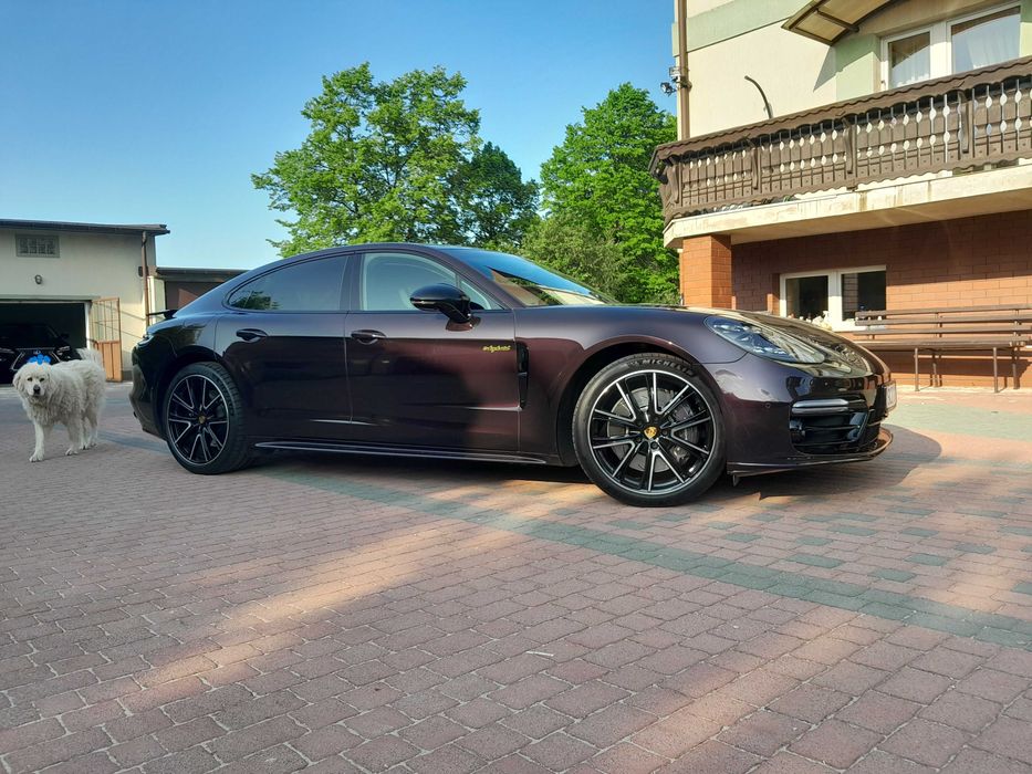 Porshe Panamera 4 E-Hybrid