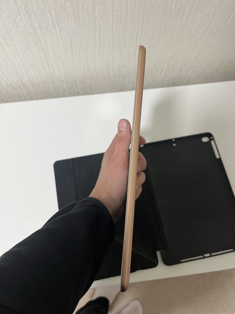 Ipad 6 32 gb 2018 рік