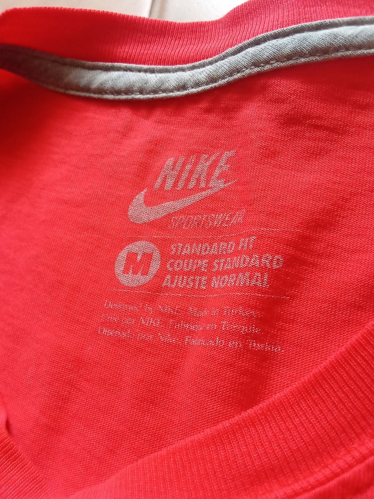 Футболка мужская - Nike, красного цвета.
Розмер - XL.
Состояние - отл