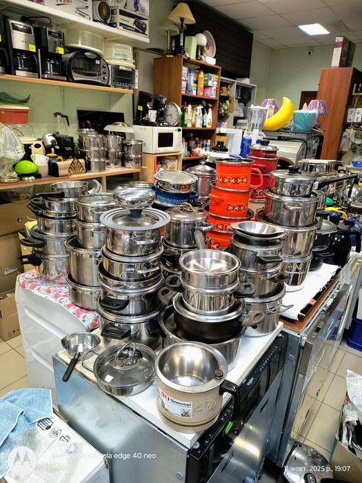 Кастрюля з нержавіючої сталі для газової  електро та індукційної плити