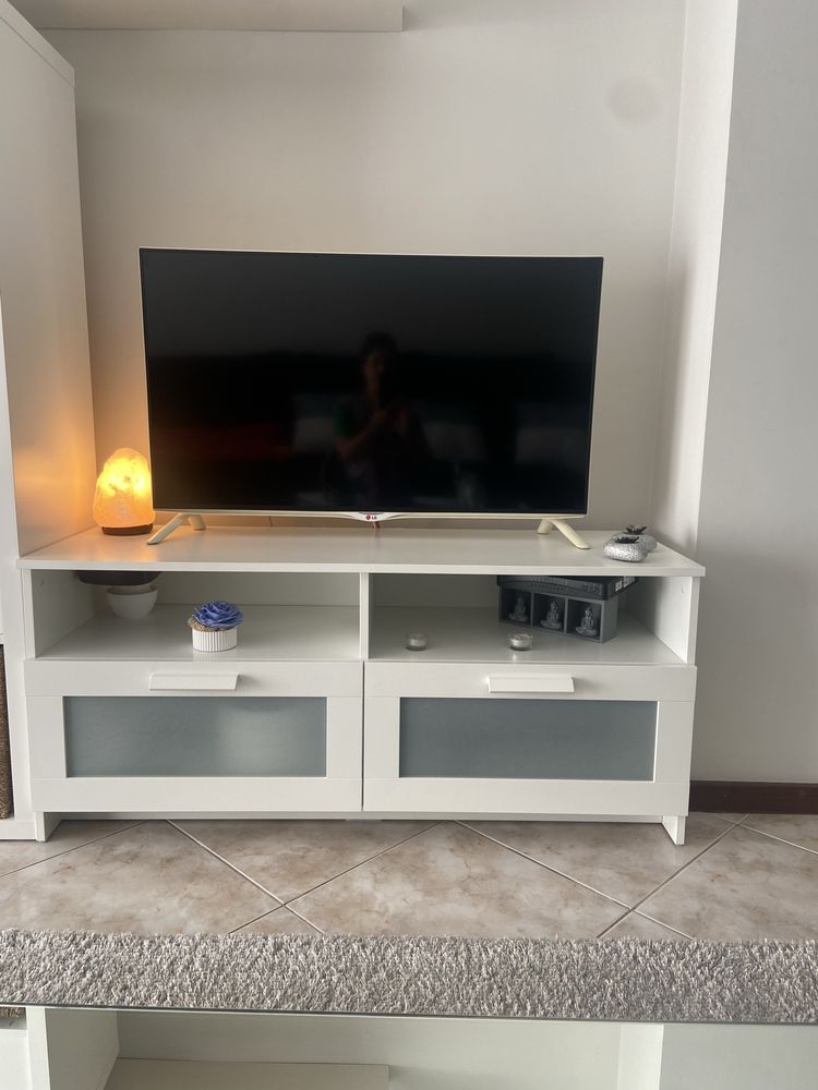 Movel TV cor branca