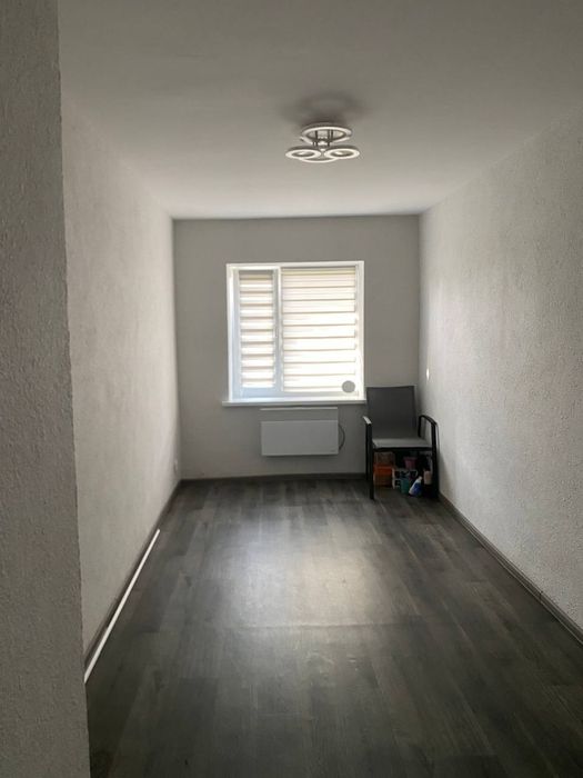 2к.45м2.Сінельникове.Центр. Цегляний будинок. Поверх (1/2)