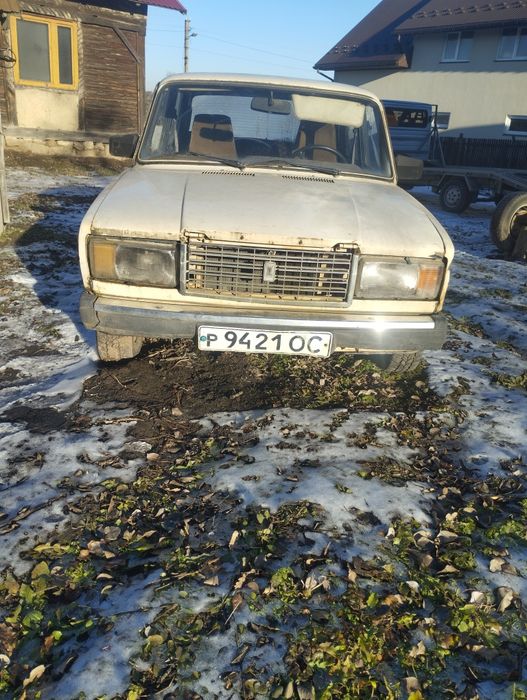 Запчастини ВАЗ двигун стартер генератор карбюратор