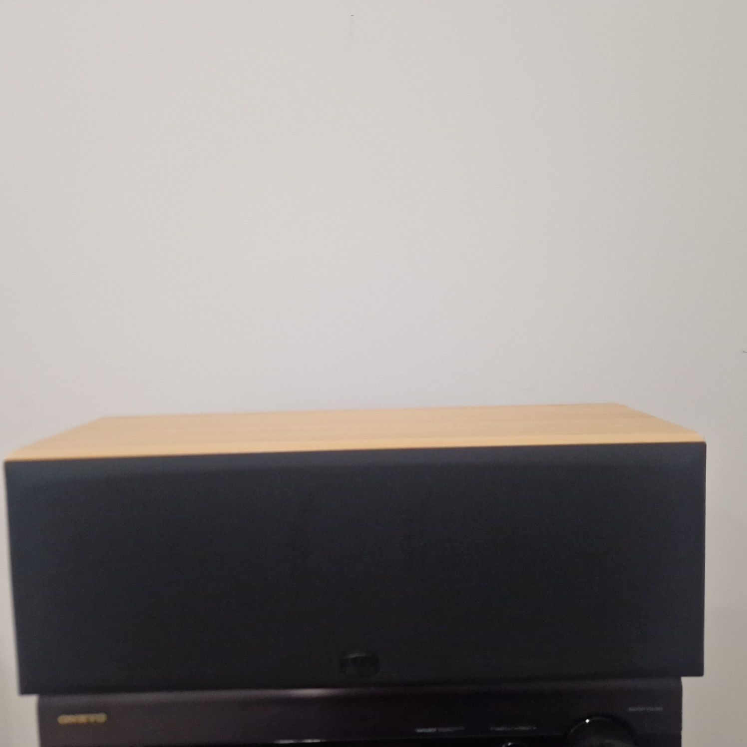 Monitor audio bronze center