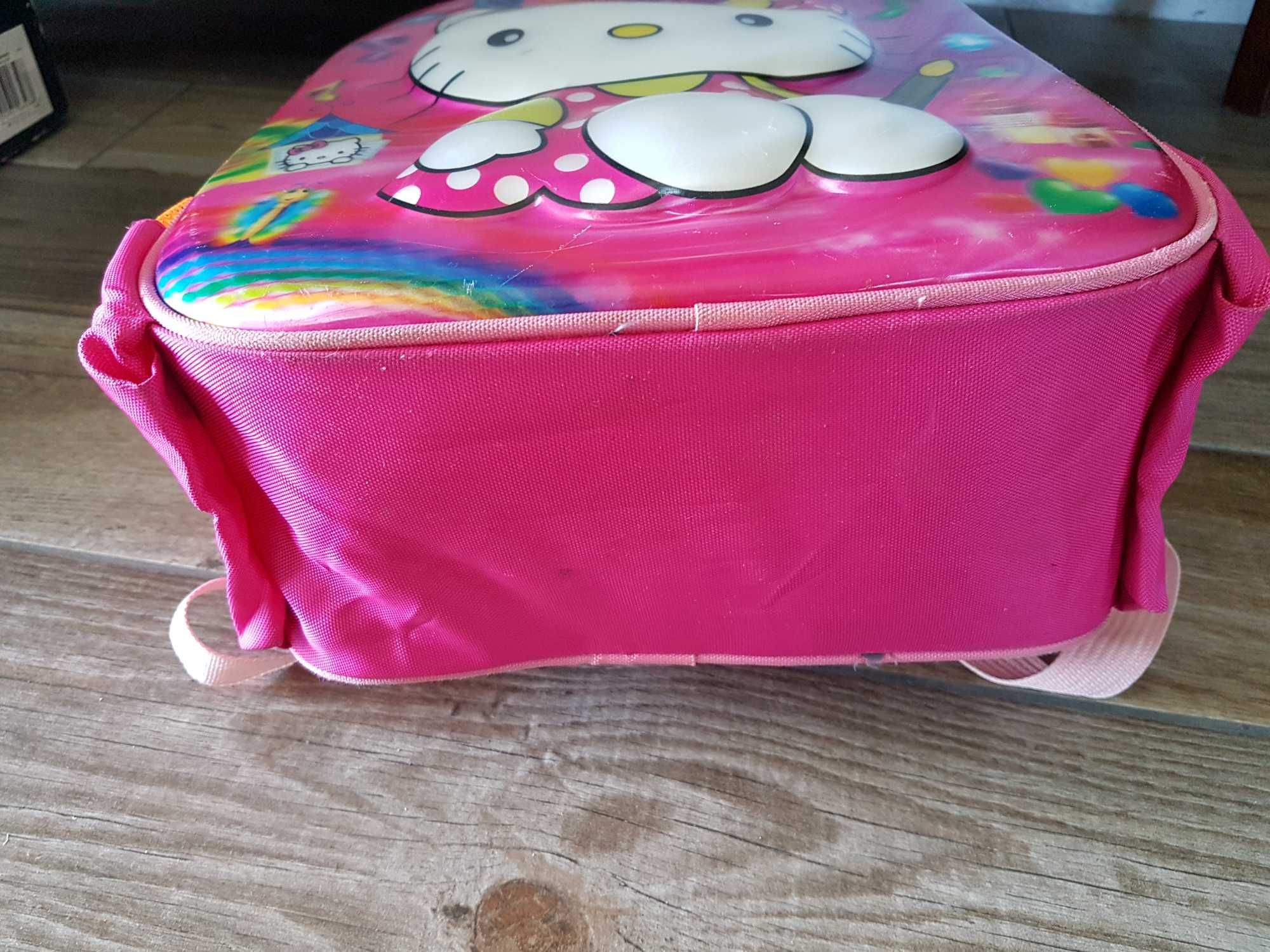Plecak Hello Kitty 3D jednokomorowy z wypukłym frontem do przedszkola