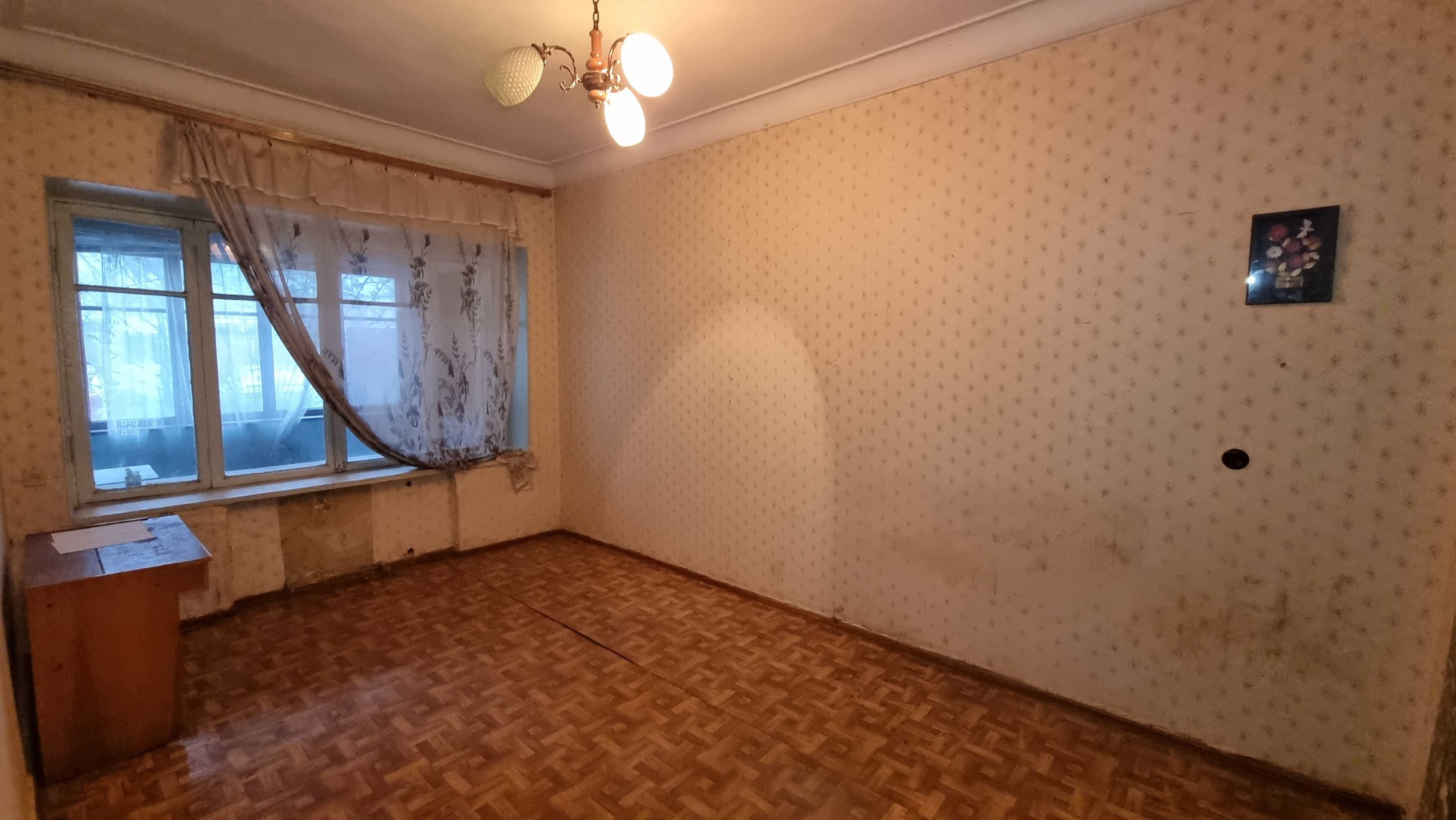 3х кімнатна 80м2 на 4 Фонтану, спецпроект, АГВ, під ремонт
