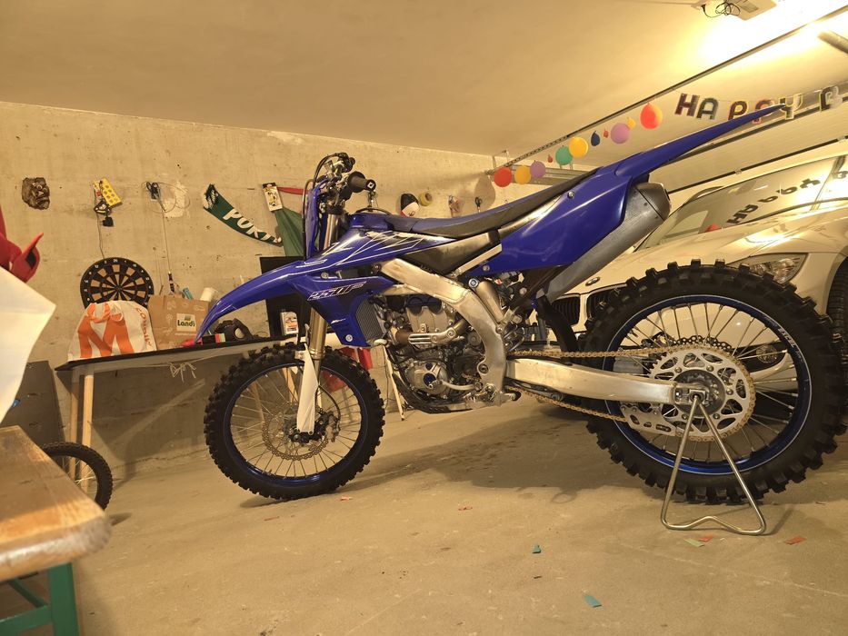 Yamaha YZ 250 F ( como nova )