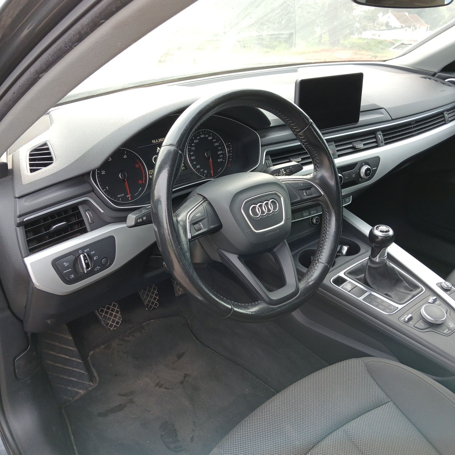 Audi A4 b9 2.0tdi