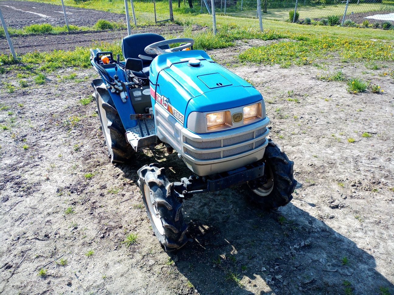 Mini traktorek Iseki TM15, nie Yanmar Kubota