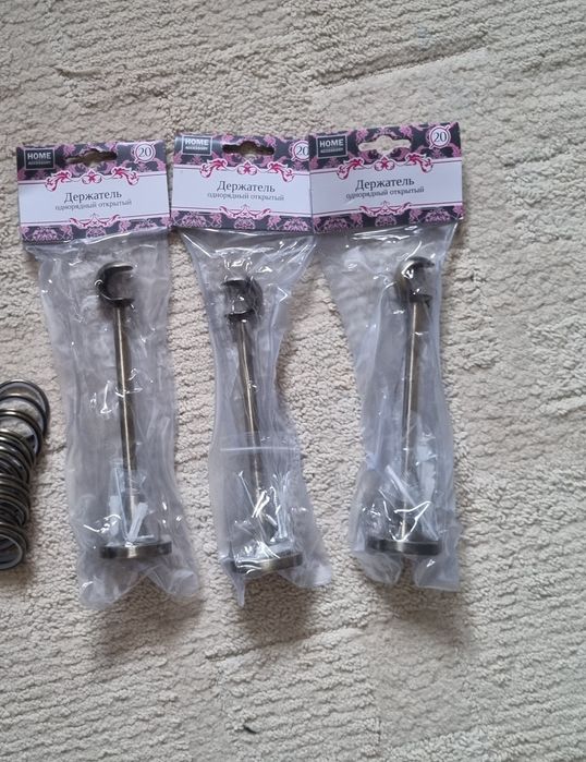 Кронштейн держатель карниза