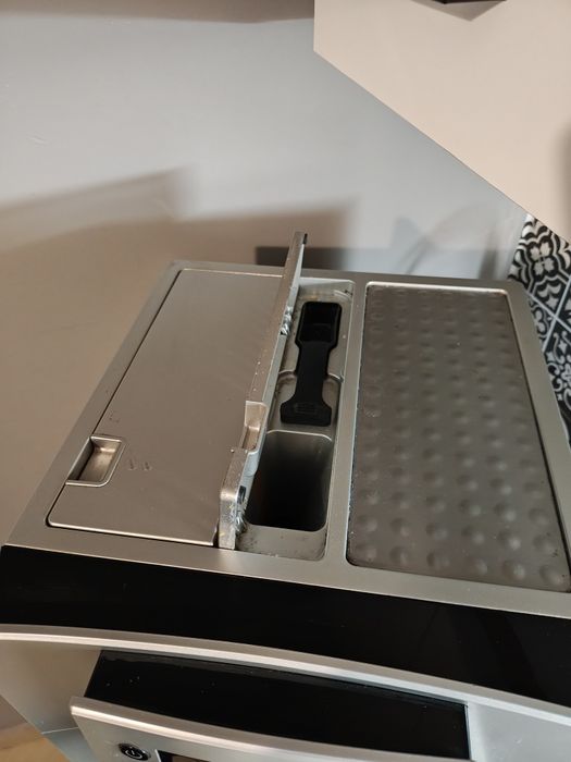 DeLonghi perfecta ESAM 5400 ekspres do kawy