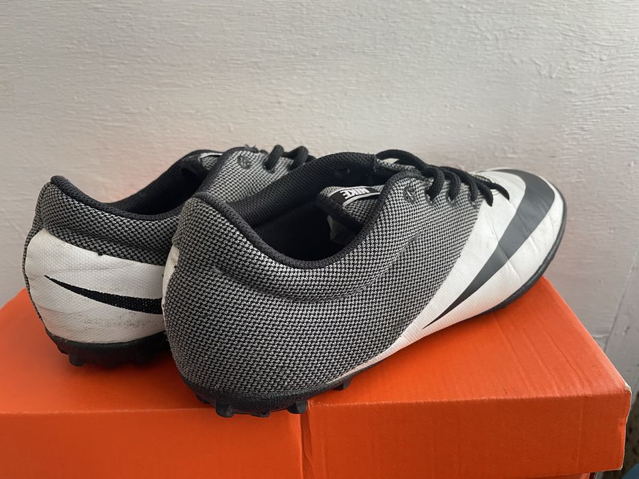Сороконожки Nike mercurial 43розмір 27,5 см бампи футзалки бутси