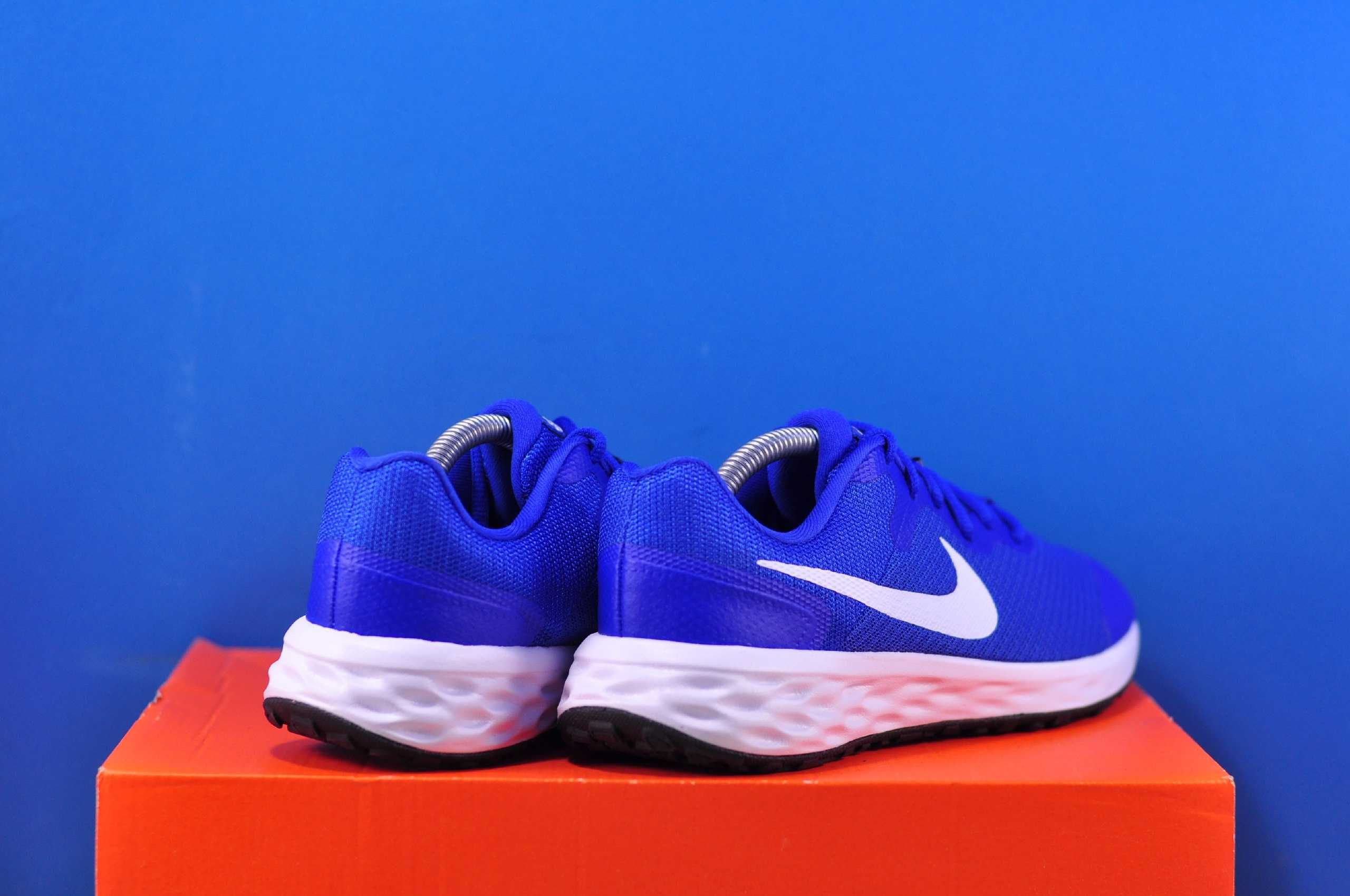 Кроссовки  Nike Revolution 6 р.38.5, 36-40 Оригінал