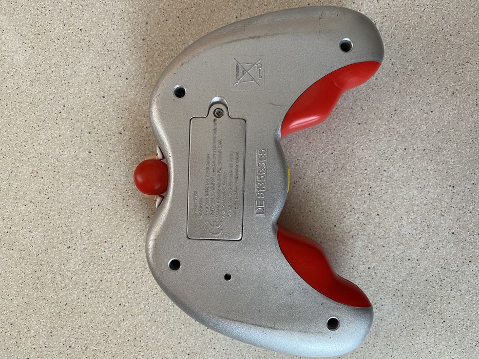 Джойстик с игрой на батарейках