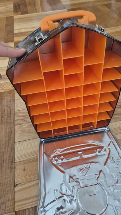 Hot whells  кейс