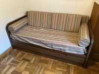 Sofá com gaveta para cama embutida