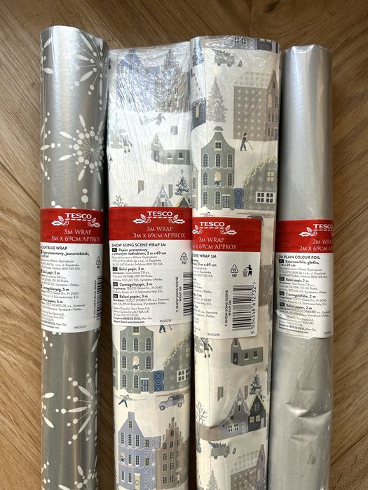 Zestaw papierów prezentowych świątecznych 4 rolki 2 wzory