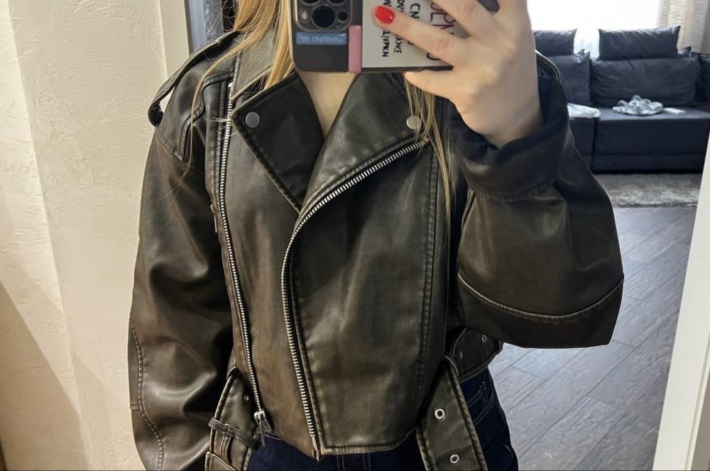 Вкорочена куртка зі штучної шкіри Zara ,овкрсайз,нова