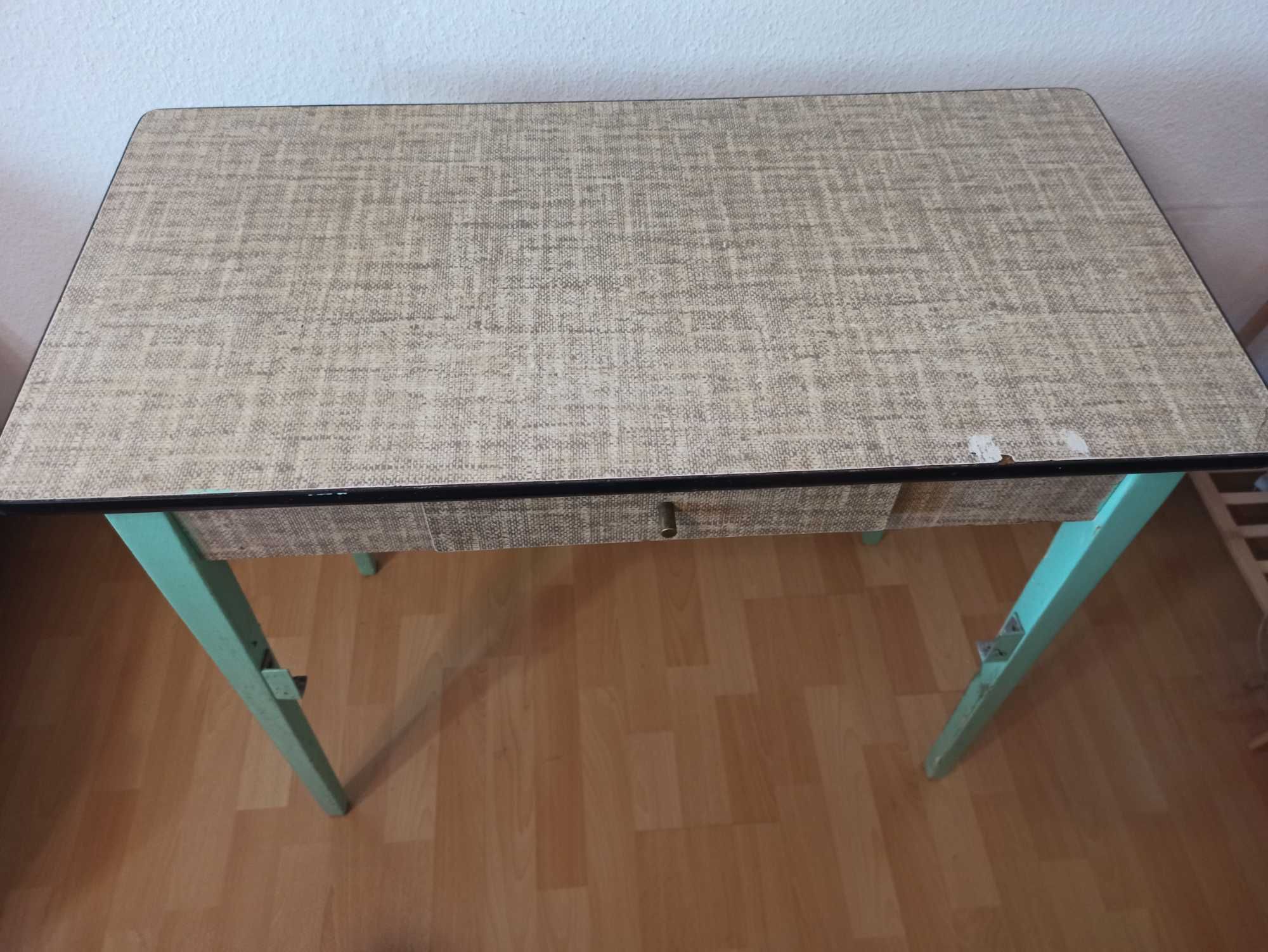 Stół kuchenny PRL i 2 taborety