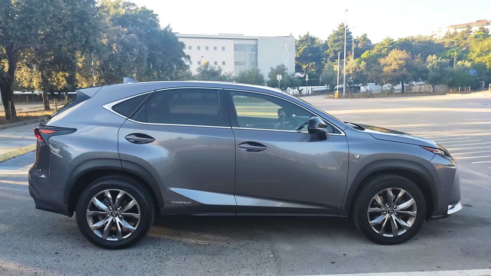 Lexus NX 300h F Sport híbrido 4WD + GPL
