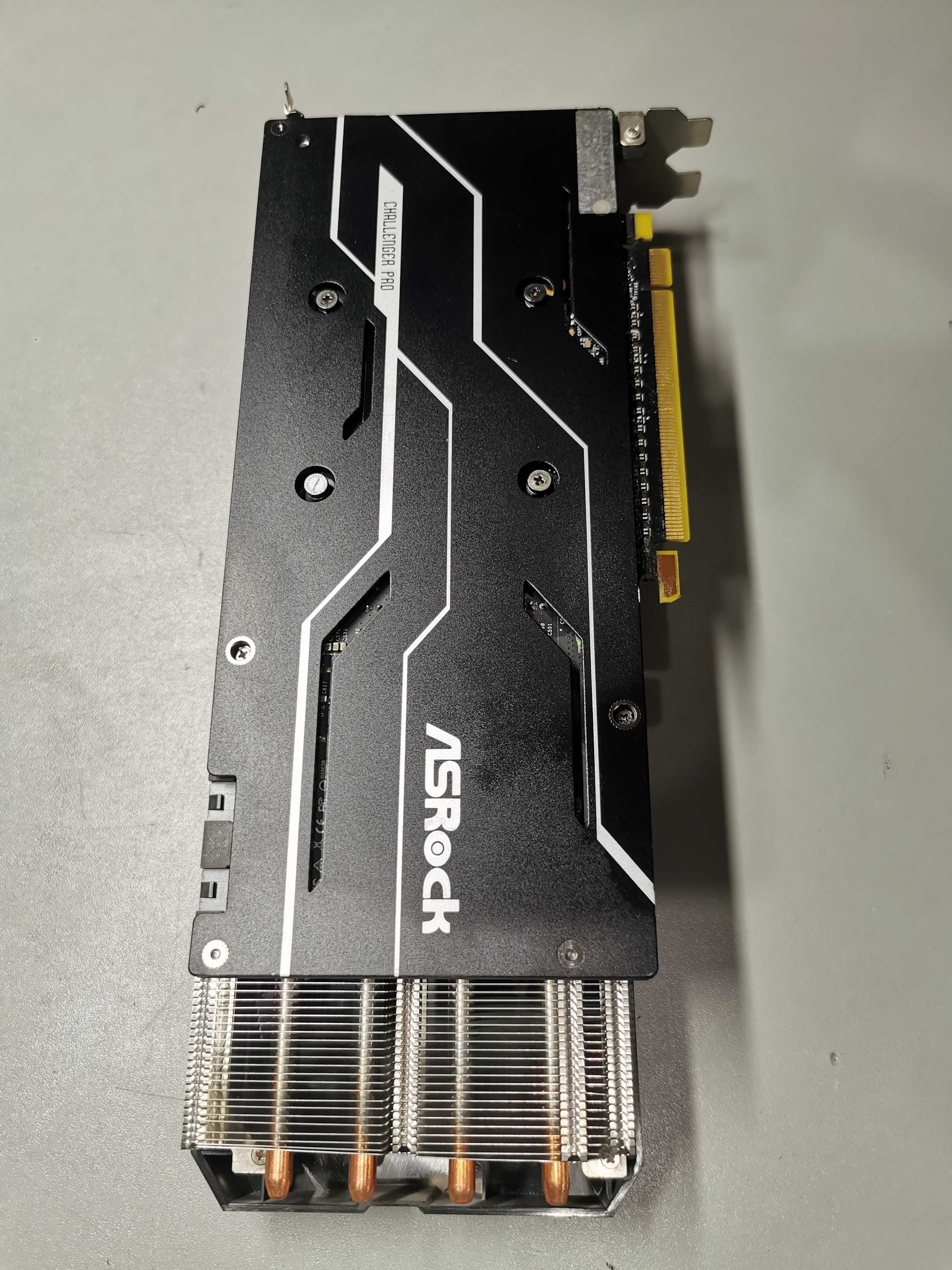 Karta graficzna Radeon Asrock 5700 Xt