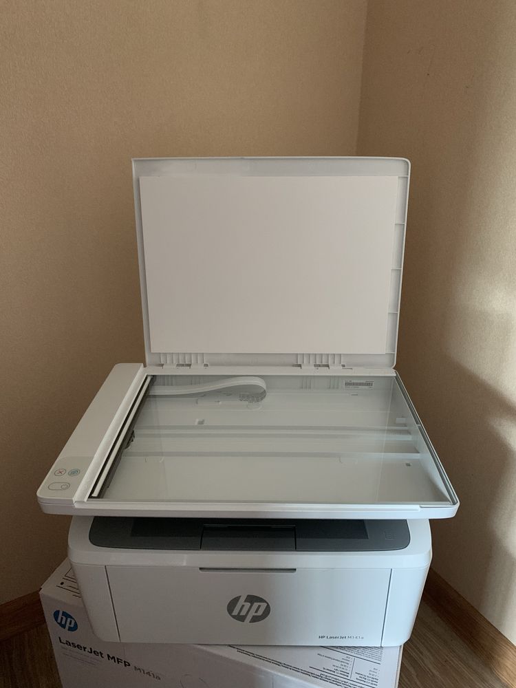 Принтер  БФП лазерний HP LaserJet Pro M141a