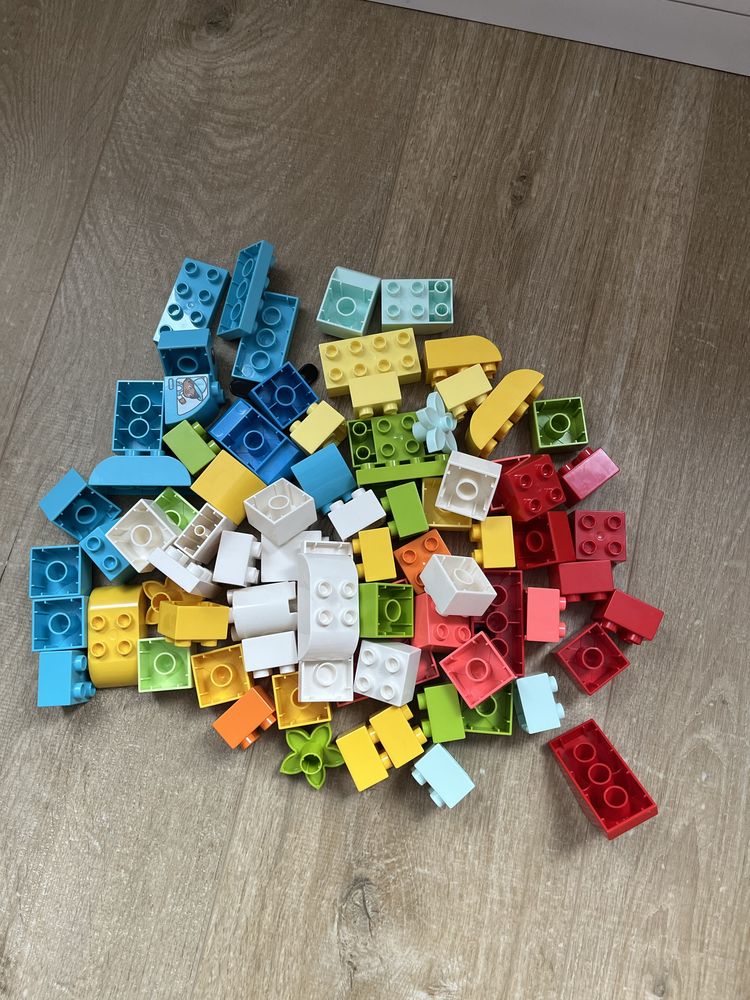Конструктор LEGO DUPLO Disney Princess Коробка сердце (10909)