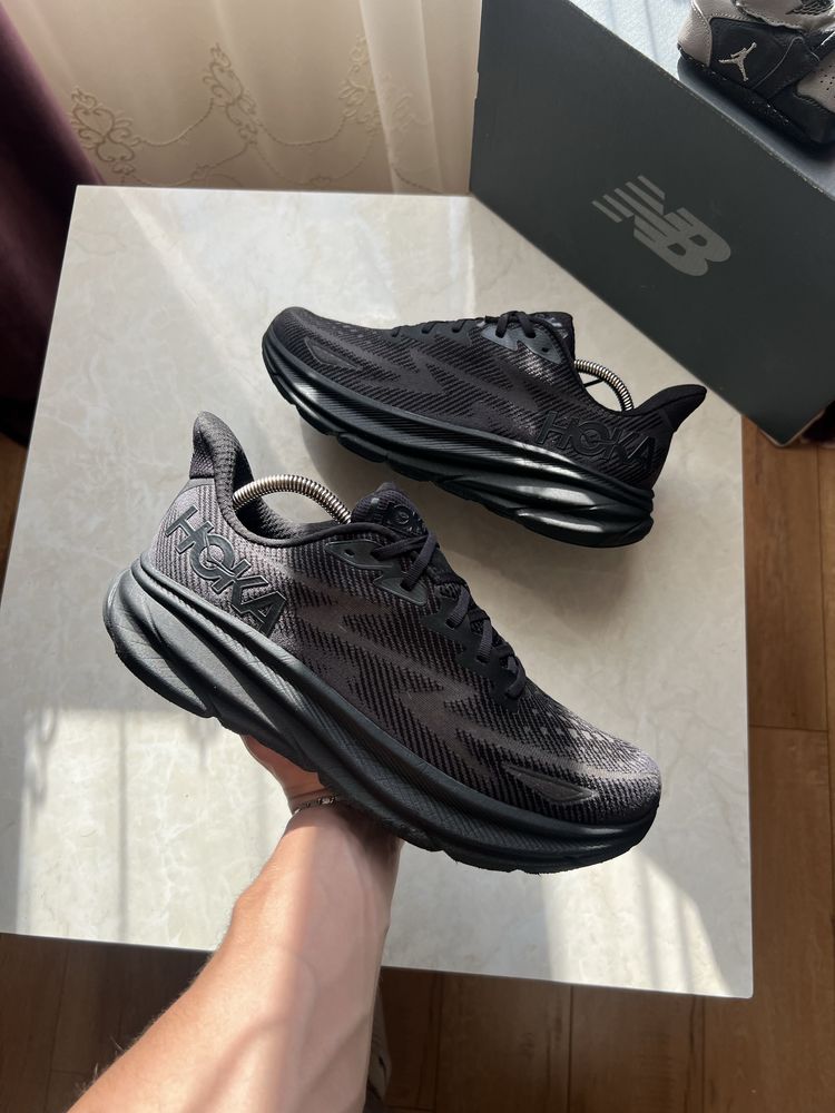Кроссовки Hoka Clifton 9 Розмір 46.5 Original Взуття