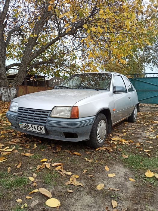 Продам Opel Kadett 1.3