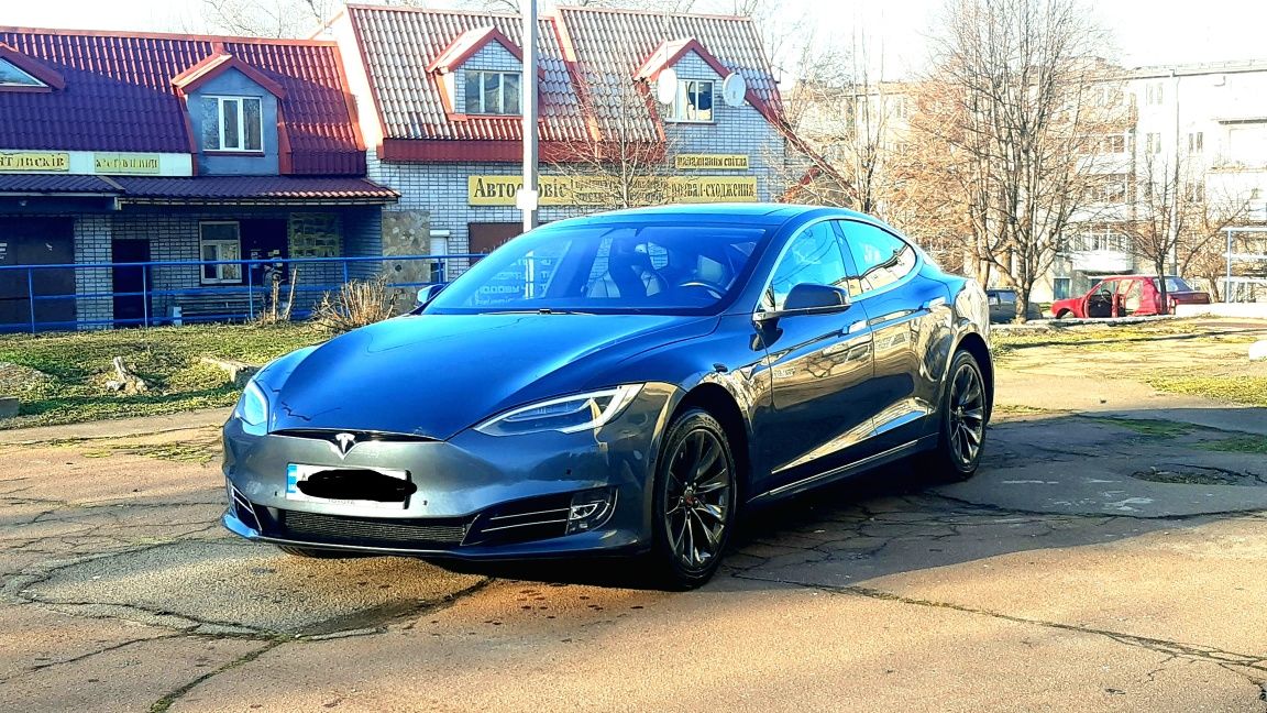 Tesla model s rest 2017 р.в 100D  4x4