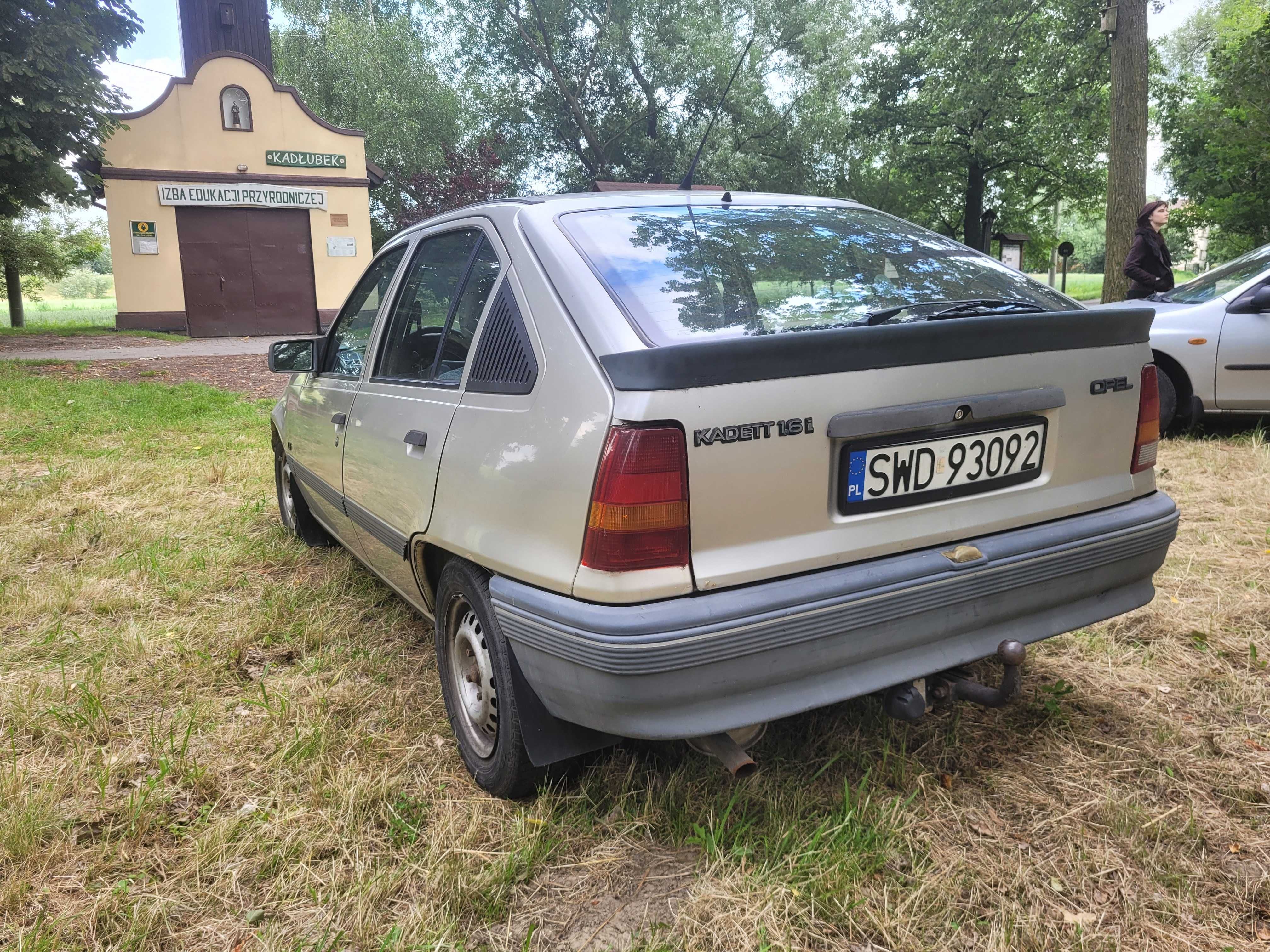 Opel Kadett E, 1.6i