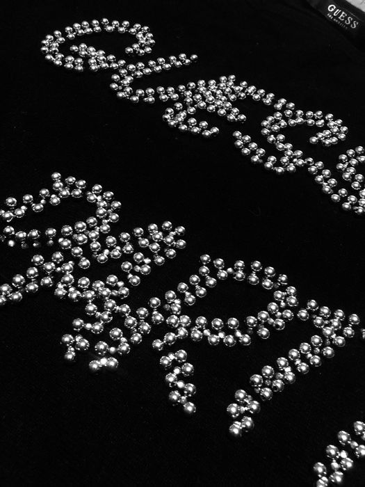 Guess los angeles sweter czarny nietoperz S oversize srebrne koraliki