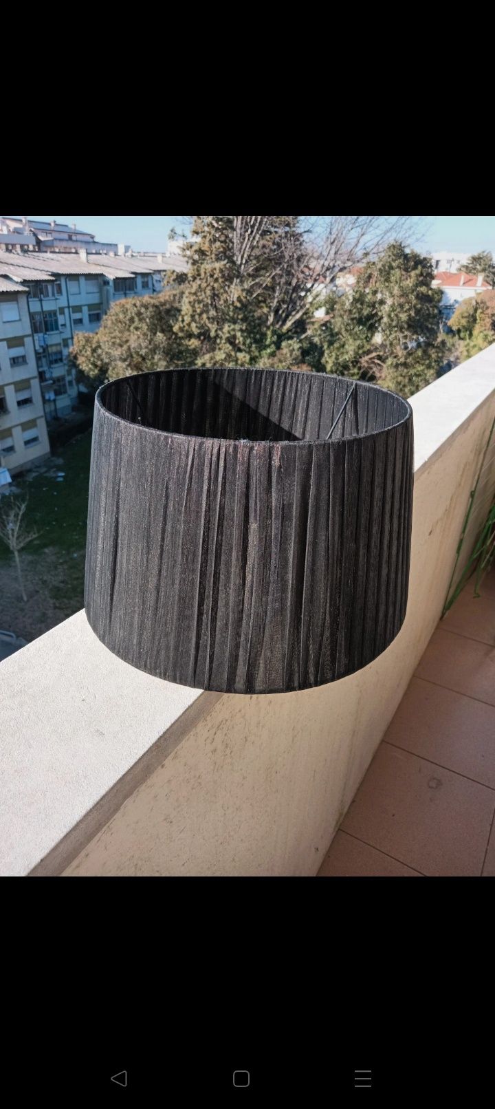 Abat-jour em tecido preto