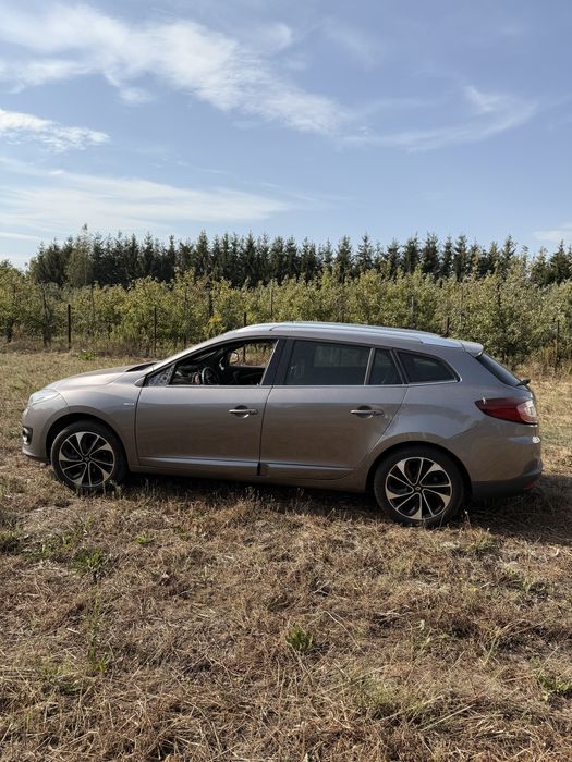 Renault Megane 3 1.6dci LIFTna czesci maska drzwi zderzak klapa silnik
