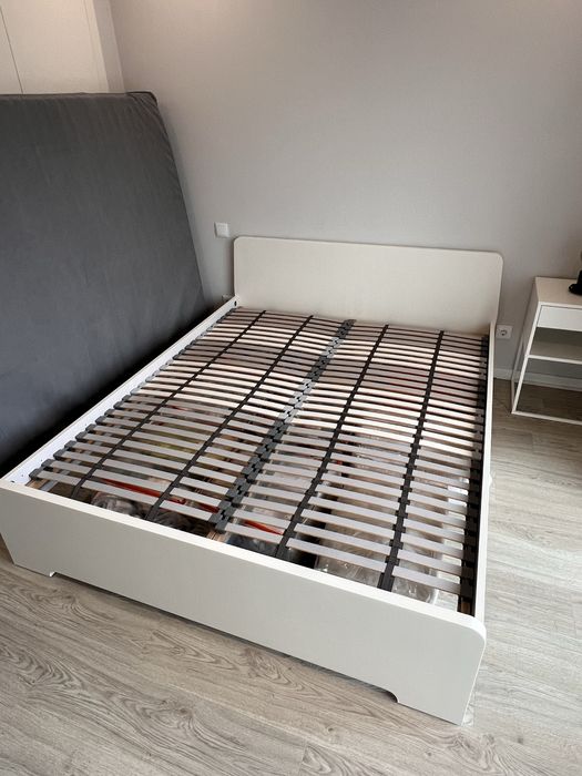 Cama + Estrado + Colchão IKEA