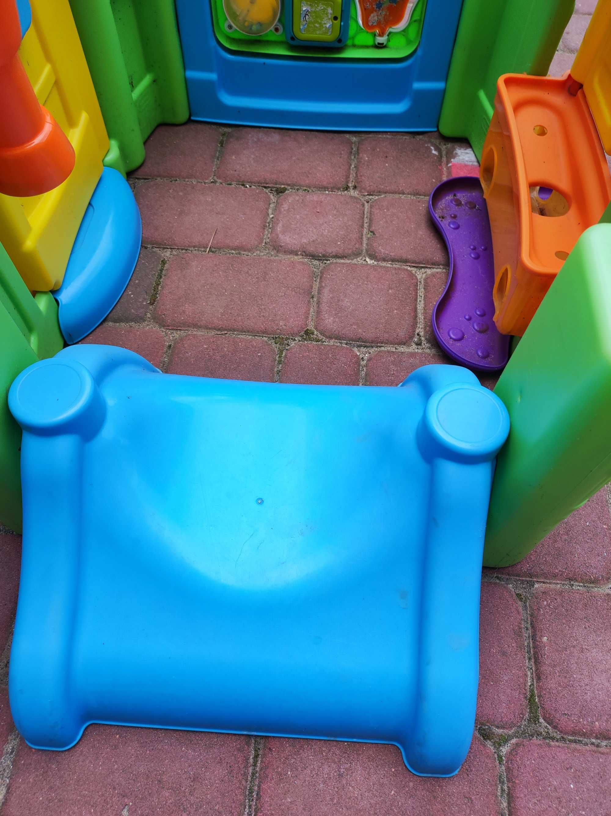 Domek Little tikes