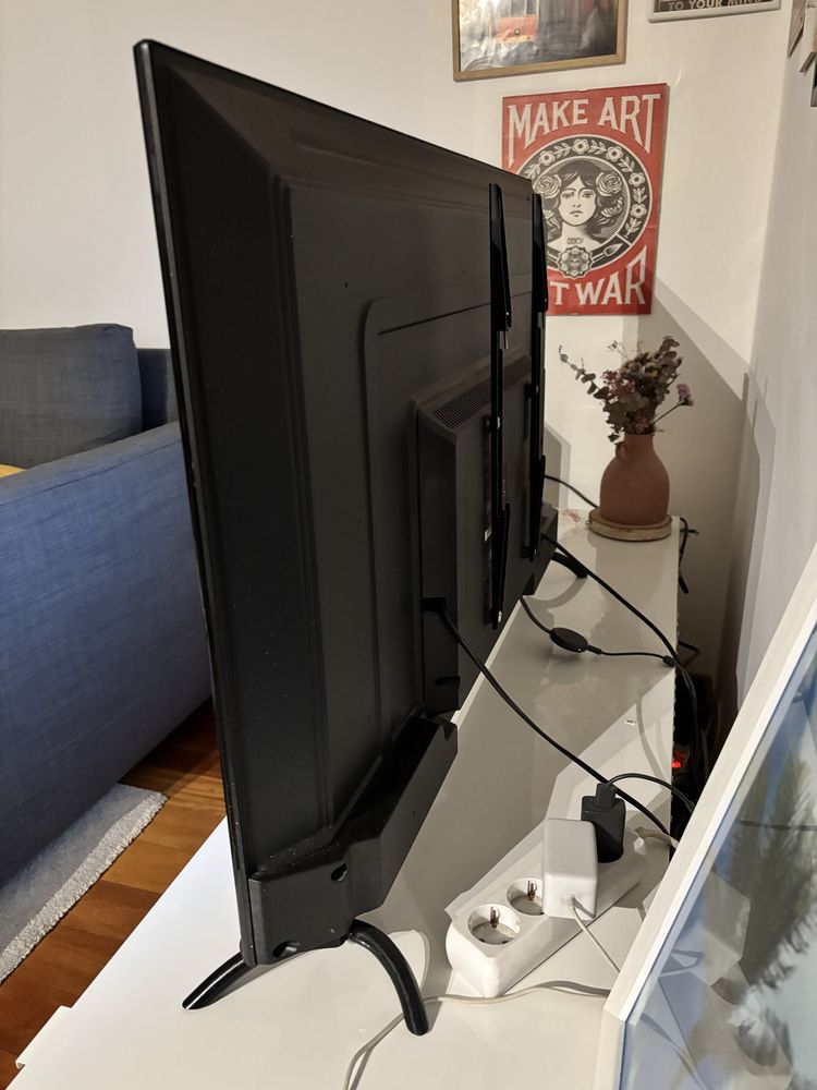 Smart tv kunft 40 polegadas em excelente estado