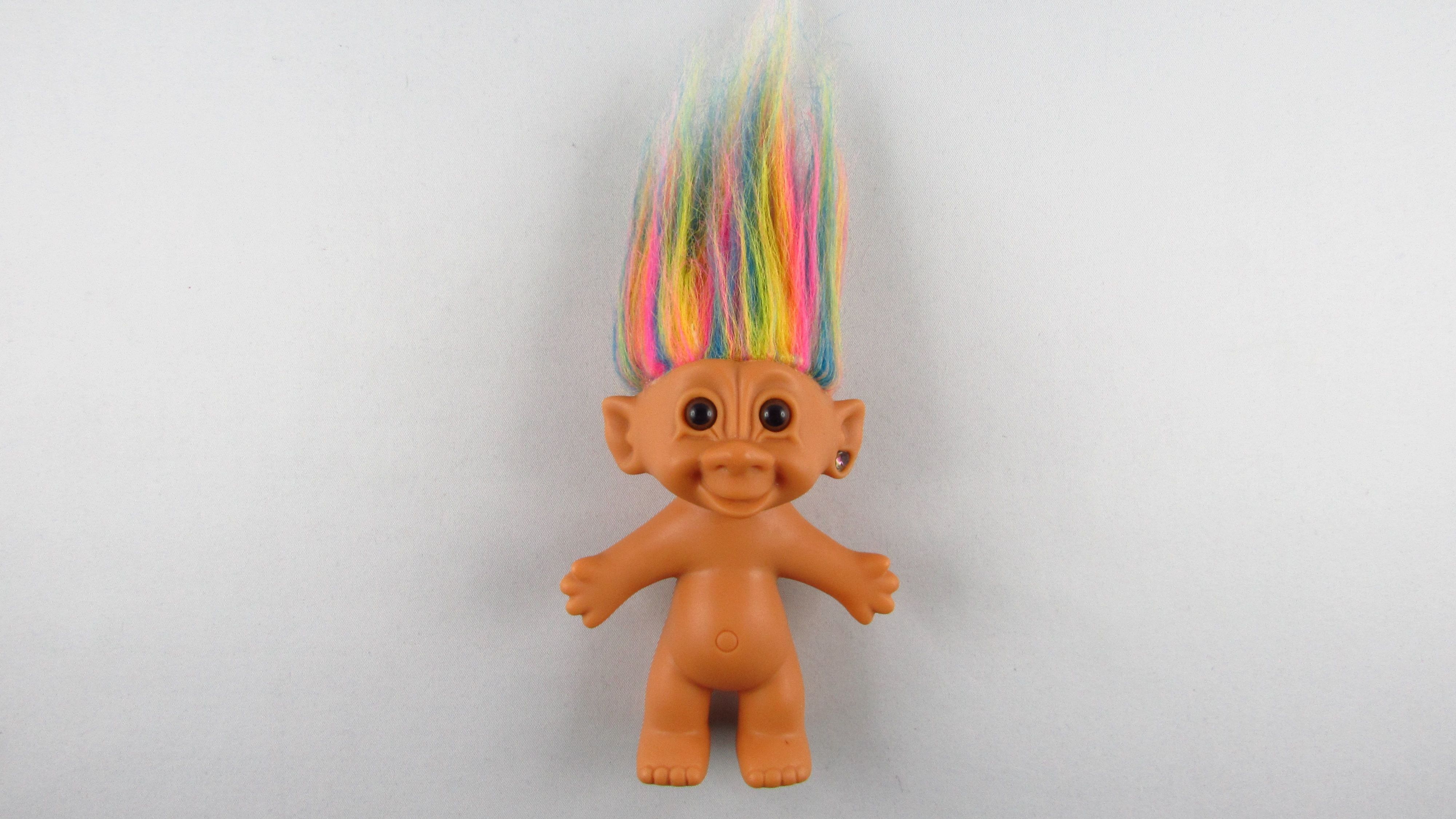 BRIGHT OF AMERICA - Russ Dam Troll Rainbow Tęczowe Włosy