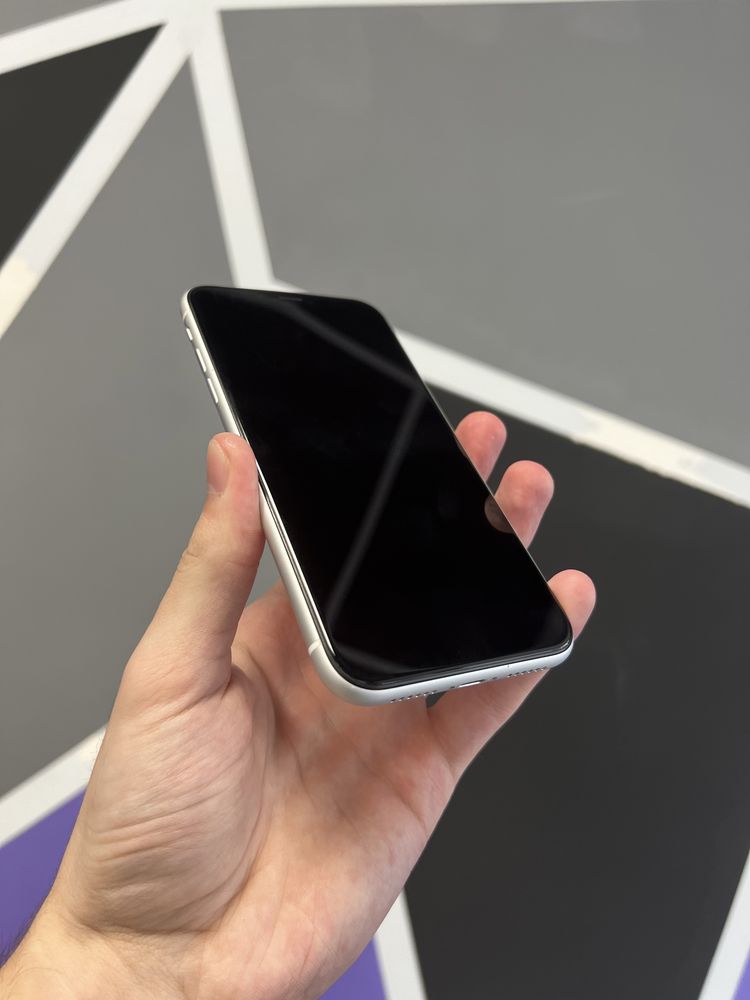 iPhone XR 128gb white unlock от Магазина