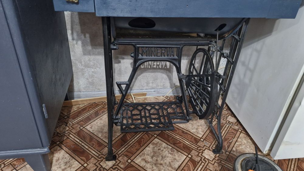 Станина от швейной машинки