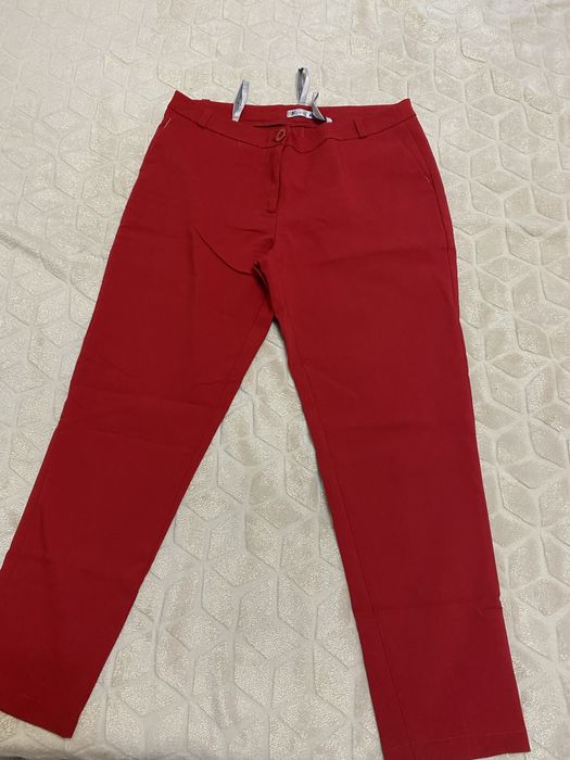 Брюки класичні червоні )