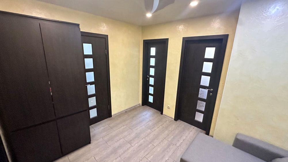 Затишна 2-кімнатна квартира з якісним ремонтом вул. Радунська 30