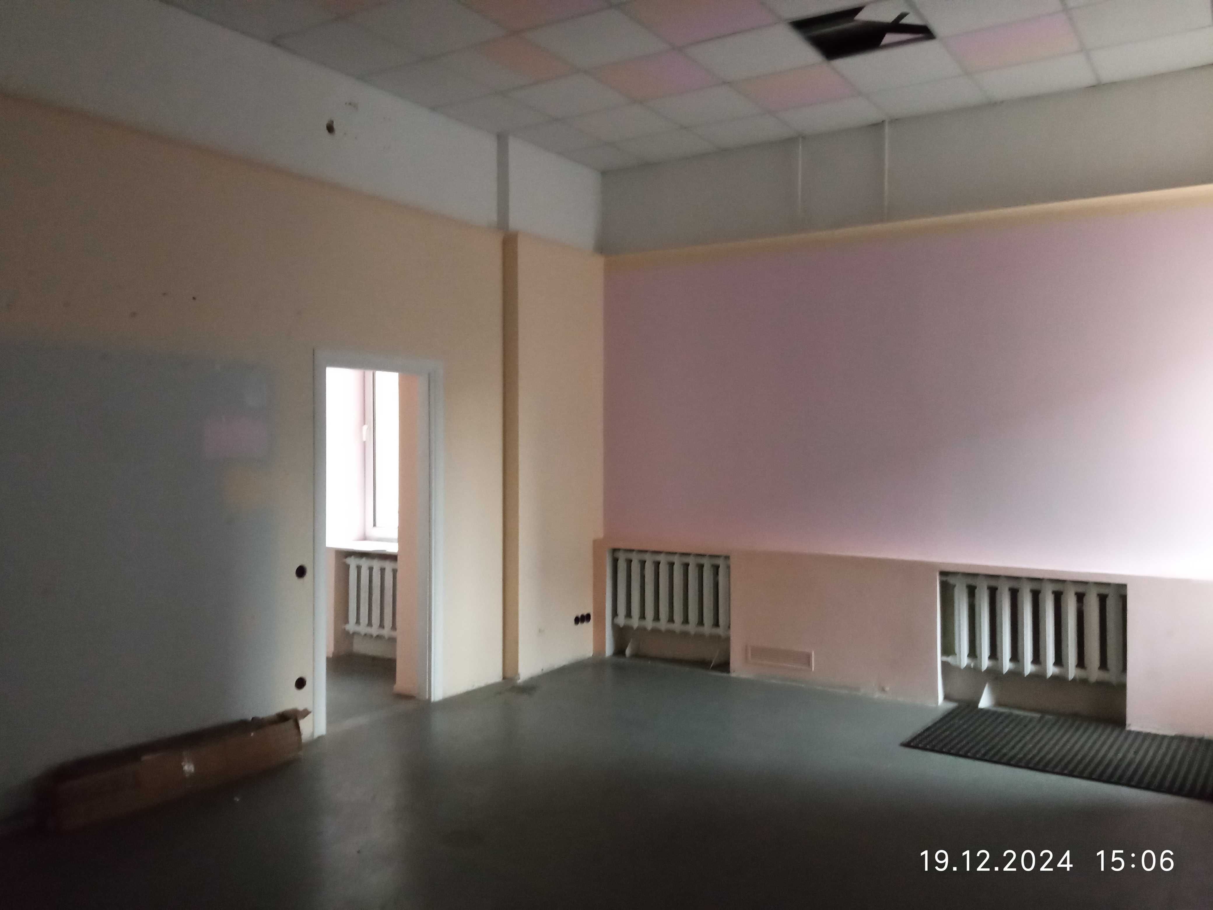 Оренда Укртелеком*, 299 м2, м. Київ, вул. Миколи Голего, 8