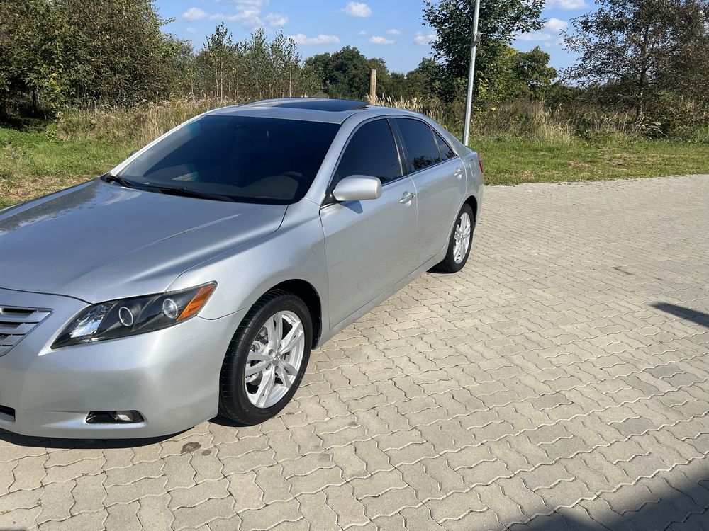 Продам Toyota Camry 40