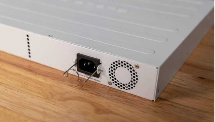 Микротик, коммутатор MikroTik Cloud Router Switch CRS354-48G-4S+2Q+RM